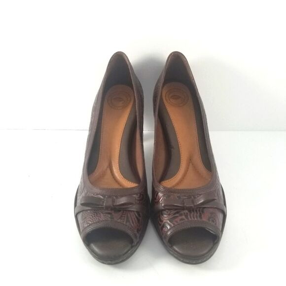 Nurture “Sandee” Tooled Leather Peep Toe Heels Size 7.  S776 - Picture 2 of 6
